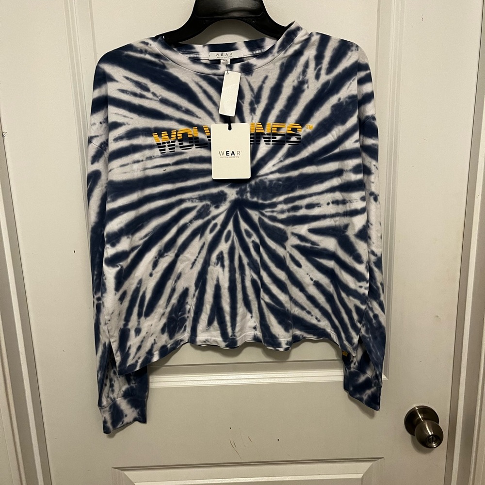 Wear by Erin Andrew NWT Size Medium